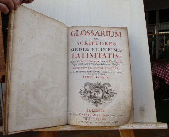 GLOSSARIUM MEDIAE ET INFIMAE LATINITATIS (1733-1766) 10 VOL. COMPLETO. CHARLES DE FRESNE, SIEUR DU CANGE