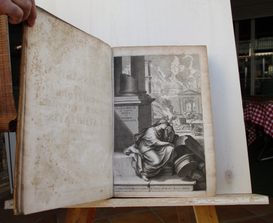 GLOSSARIUM MEDIAE ET INFIMAE LATINITATIS (1733-1766) 10 VOL. COMPLETO. CHARLES DE FRESNE, SIEUR DU CANGE