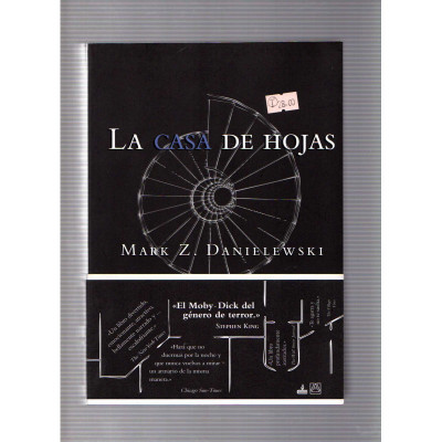 La casa de hojas / Mark Z. Danielewski